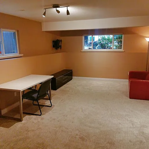 3 bed, 1700 sqft, $2,990 — Photo 2