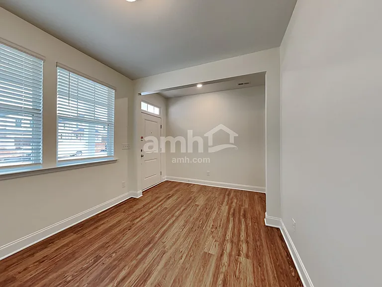 113 Keyser Dr — Photo 9