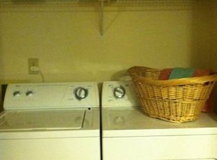 820 Crossing Ct APT 101, Virginia Beach, VA 23455