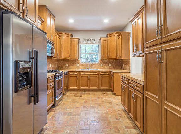 4th image of 21890 Country Woods Dr Lot 11
