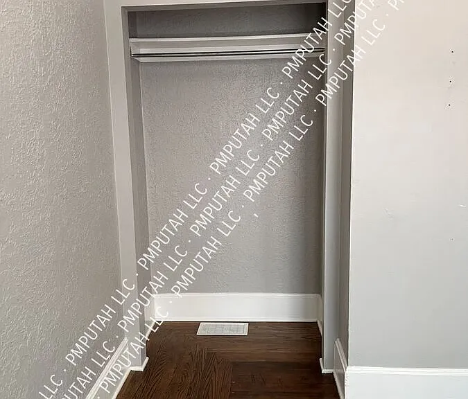 3535 S Adams Ave #FRONT FRONT — Photo 19