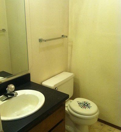 4th image of 3522 Larchmont Square Ln