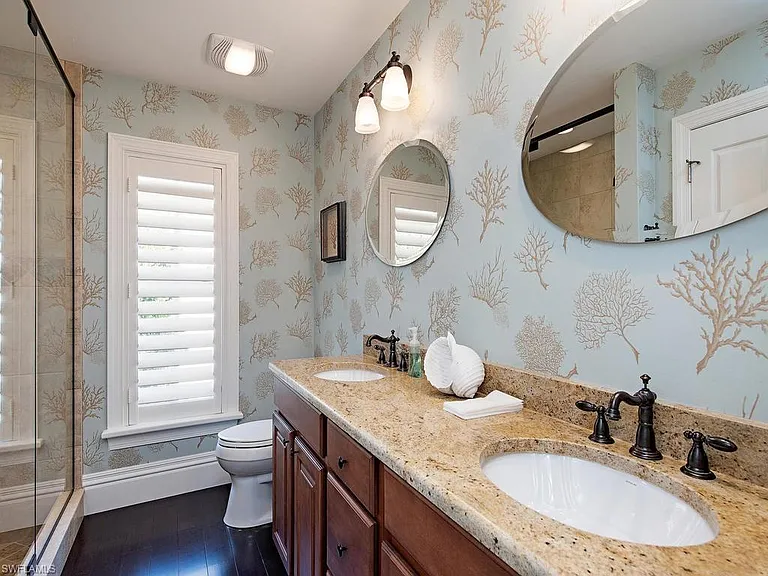 712 Shadow Lake Ln — Photo 13