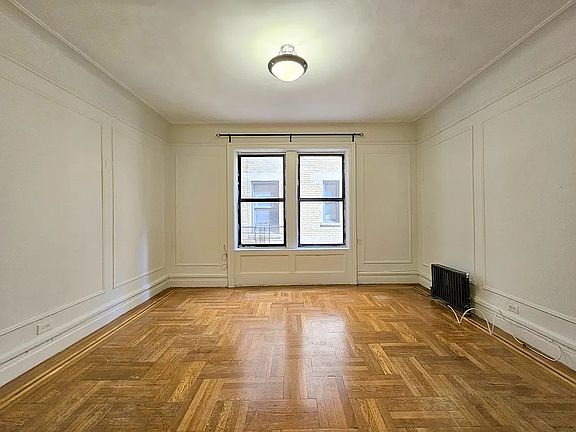 4th image of 664 W 163rd St #22A