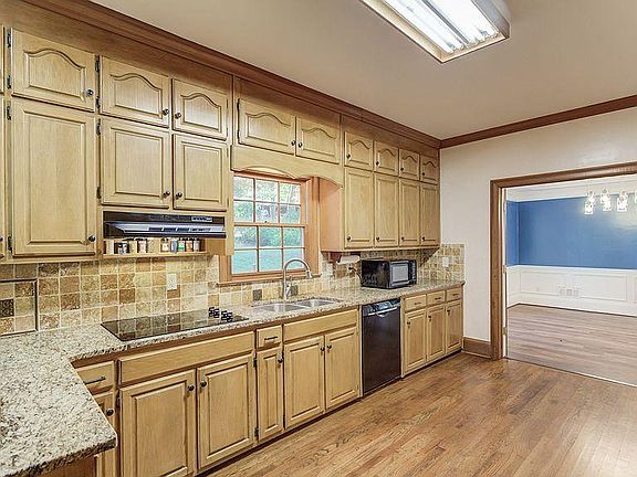 5th image of 2130 Skyland Cove Ln