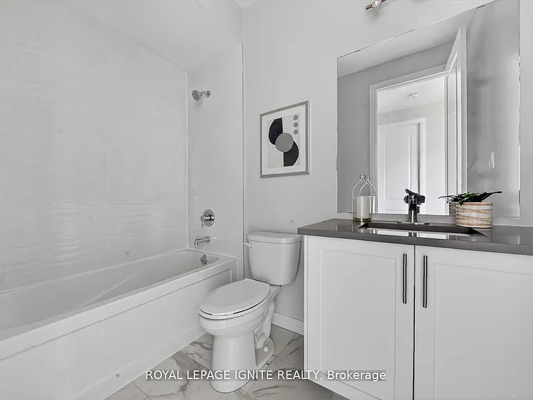 235 Port Darlington Rd — Photo 34