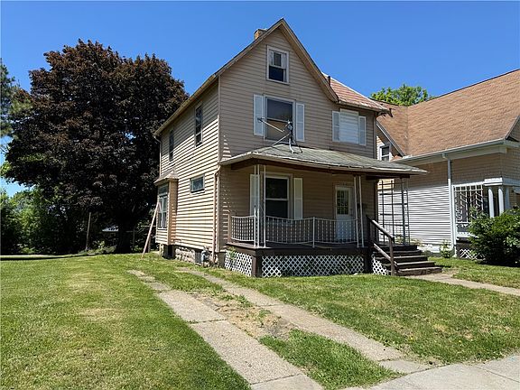 2nd image of 818 S Oakland Ave