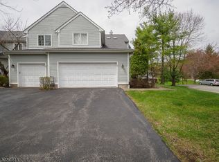 17 Barge Ct, Montville, NJ 07045