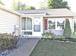 216 Devonwood Dr #18, Shelby, MI 49455