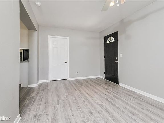 5th image of 3306 W Paul Ave