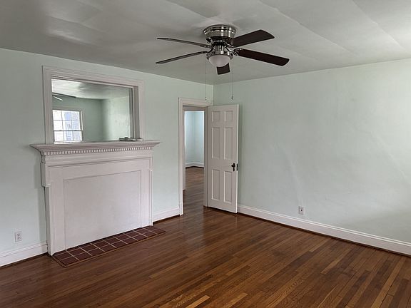 2nd image of 3811 Hawthorne Ave Floor 1