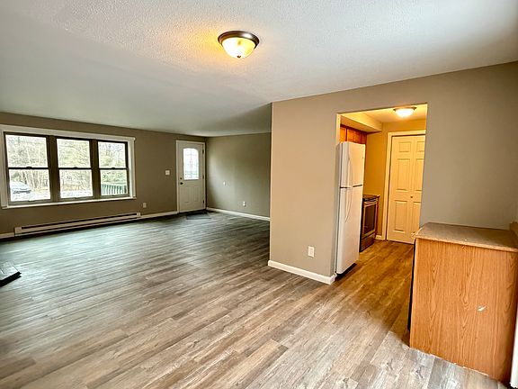 5th image of 82 Shortridge Rd