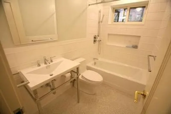 Rented by Corcoran | media 21