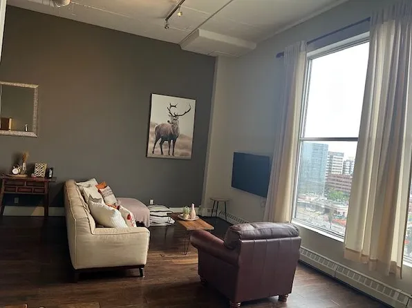 10179 105th St NW #1003, Edmonton, AB T5J 3N1