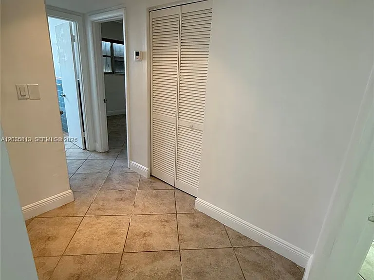 7720 Byron Ave #4 — Photo 12