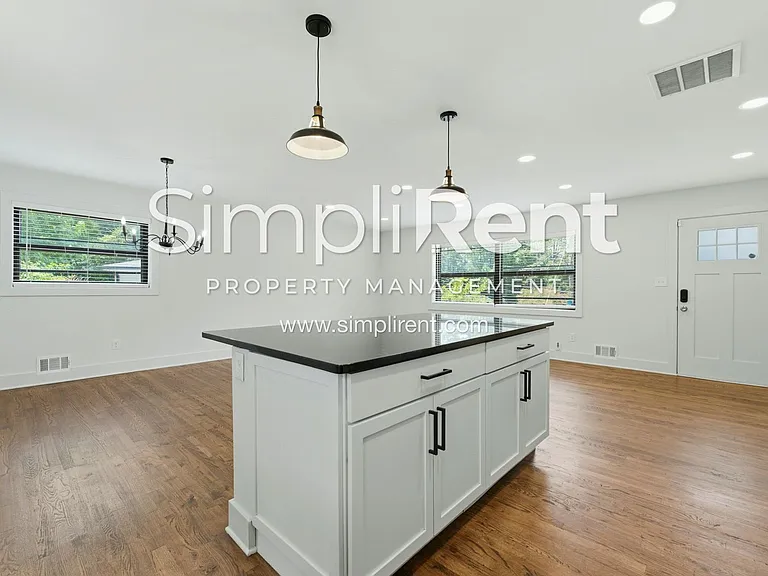 3685 Glen Falls Dr — Photo 4