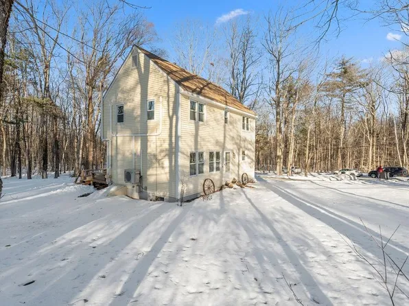 3 Chesley Drive, Barrington, NH 03825