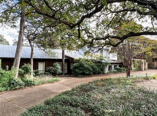219 Rainbow Dr, Woodway, TX 76712