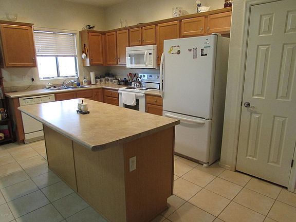 2nd image of 60845 E Eagle Heights Dr