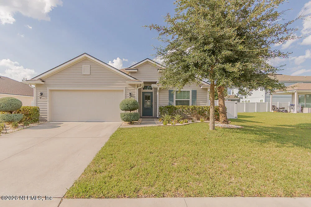 4 bed, 2.0 bath, 1914 sqft, $3,000 — Photo 1