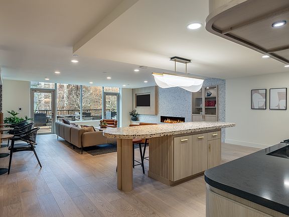 5th image of 1000 Minor Ave #4477711
