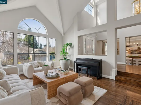 40 Oak Trail Ct, Alamo, CA 94507