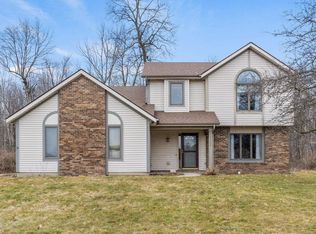 14109 Maple Dr, Grabill, IN 46741
