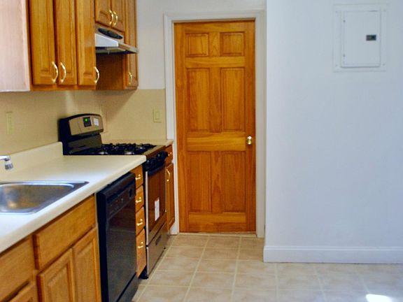 5th image of 30-81 30th St #2
