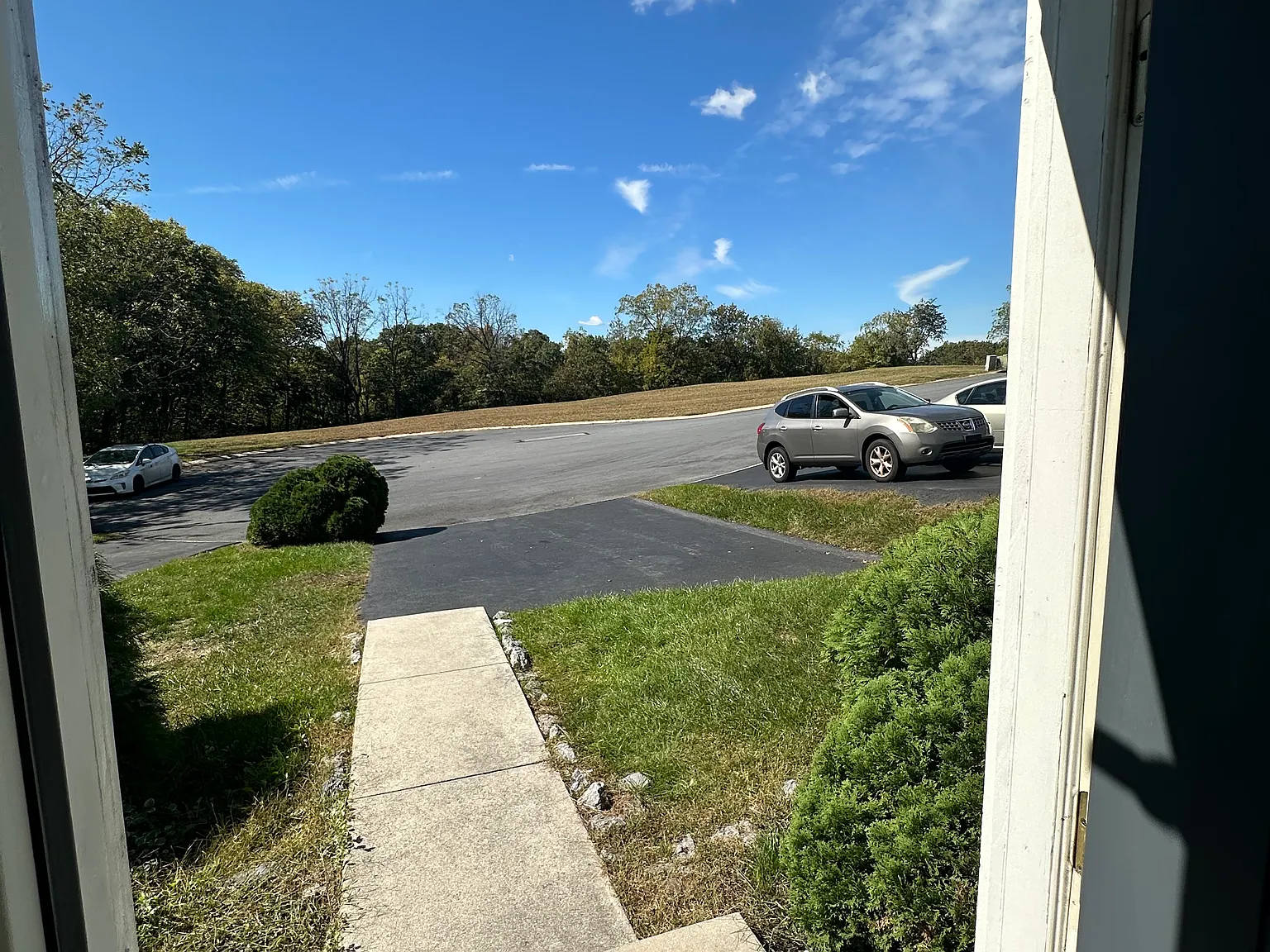 3 bed, 1.5 bath, $2,100 — Photo 1