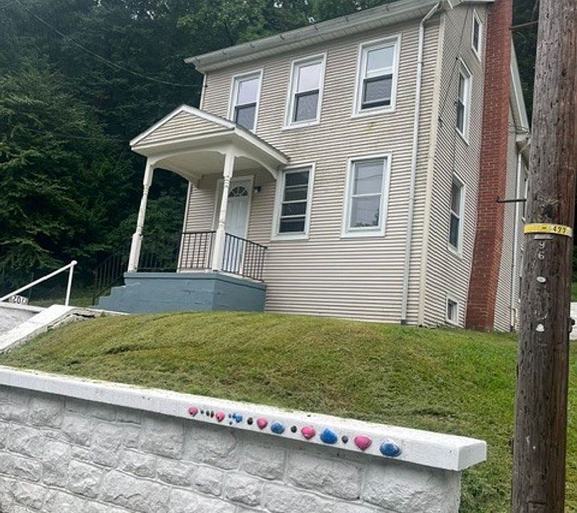 1st image of 702 Wyomissing Rd
