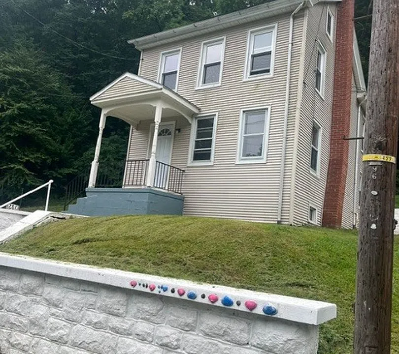 702 Wyomissing Rd
