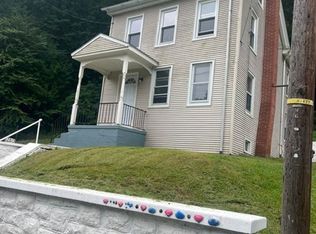 702 Wyomissing Rd, Mohnton, PA 19540
