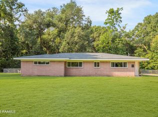 633 W Main St, Broussard, LA 70518