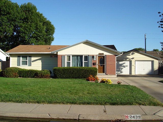 1st image of 2439 Del Monte Ave