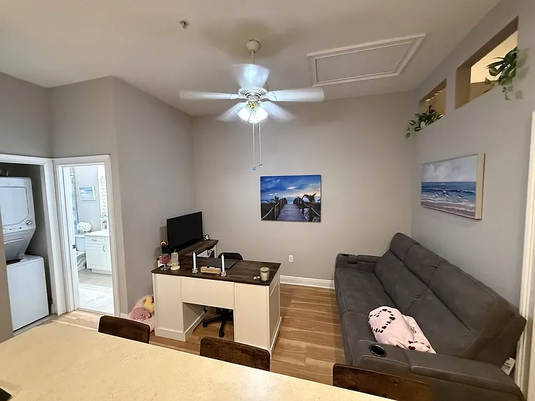 1360 Lake Baldwin Ln #C — Photo 4