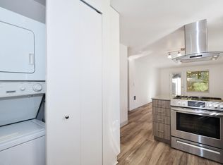 5390 Lakeview Blvd #A8, Lake Oswego, OR 97035