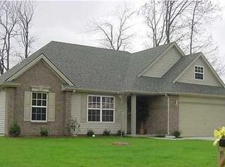 8135 Cedar Point Dr, Newburgh, IN
