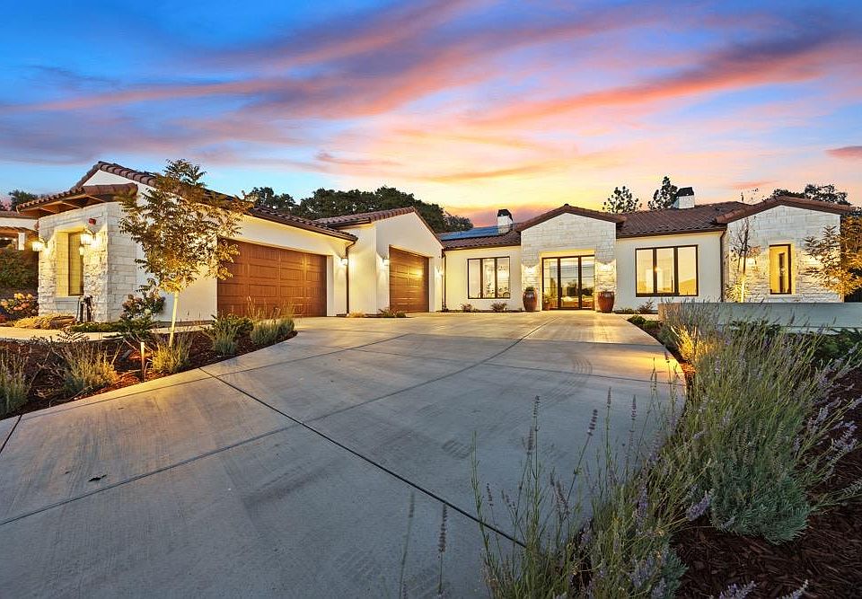 1st image of 2523 Villanella Ct