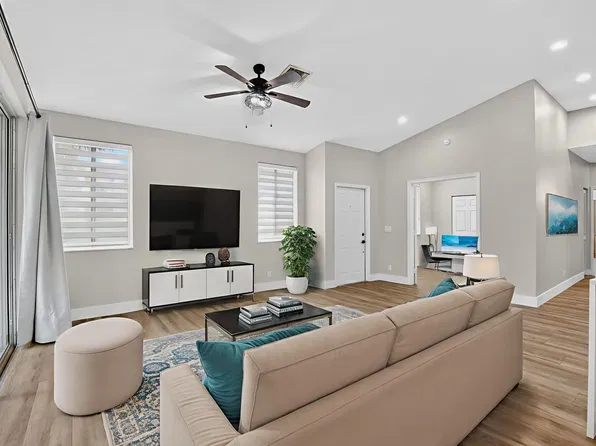 851 NW 42nd Place, Deerfield Beach, FL 33064