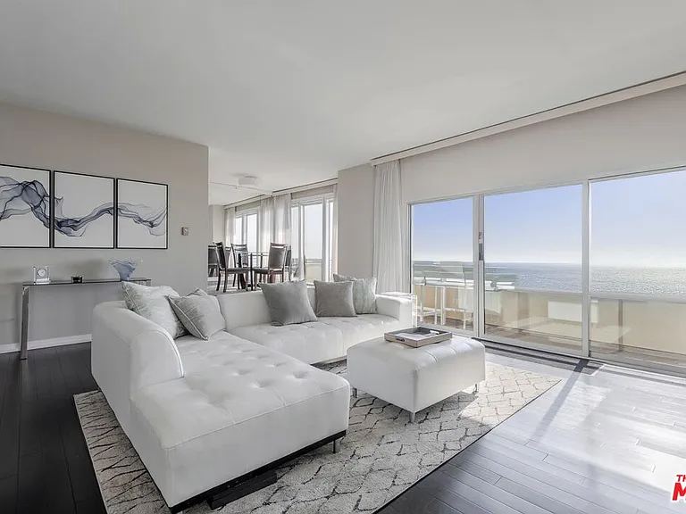 18065 Coastline Dr #4 — Photo 1
