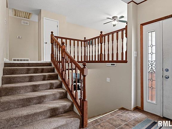 3rd image of 3 Baxter Pl