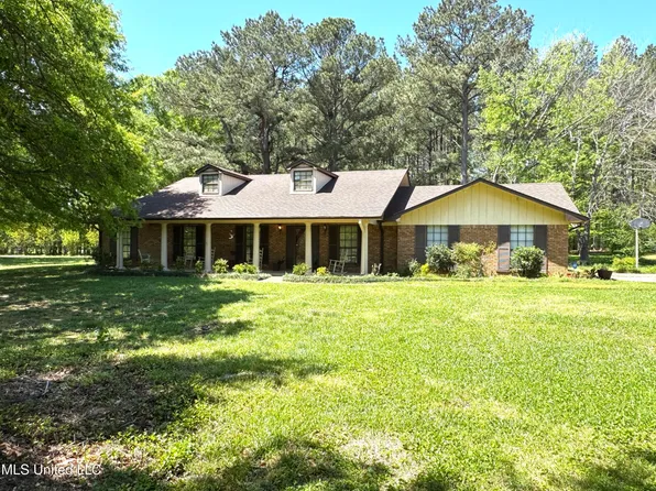 235 Parks Rd, Jackson, MS 39212