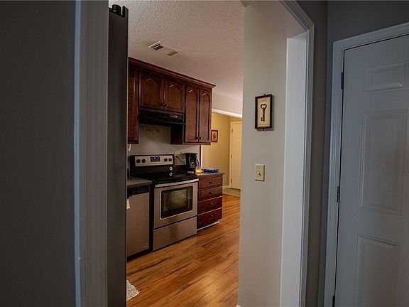 4th image of 7405 Huntland Dr