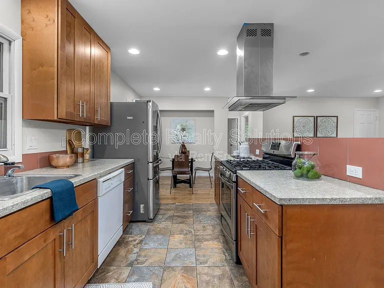 9551 Cantwell Dr — Photo 6