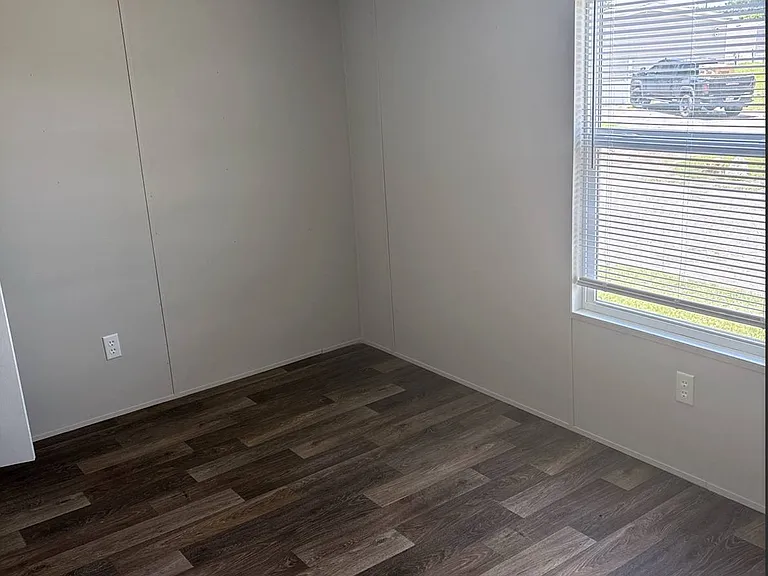 300 Pearl St #50 — Photo 6