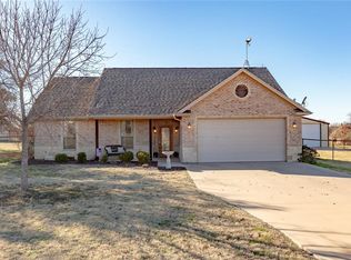 109 Blue Ribbon Trl, Weatherford, TX 76087