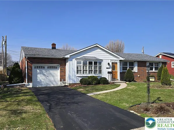 1118 7th St, Whitehall, PA 18052