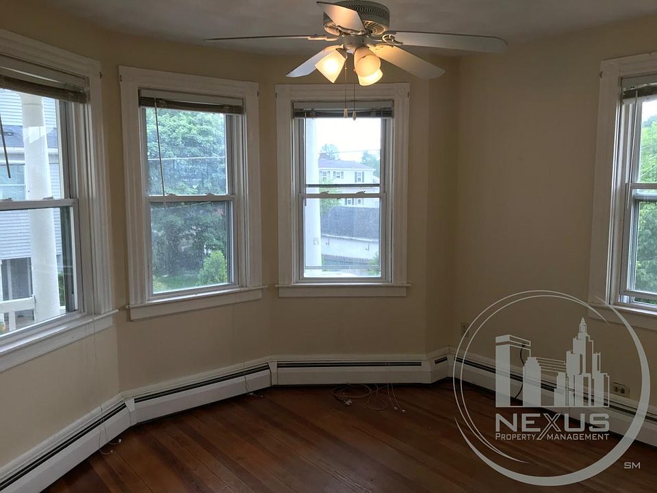 1st image of 22 King St #1