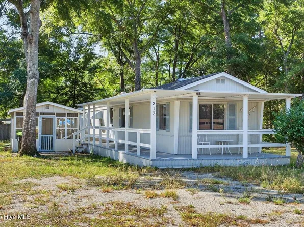 212 Dogwood Drive, Sunset Beach, NC 28468