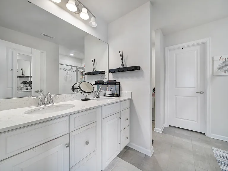 6710 Carradale Way — Photo 4